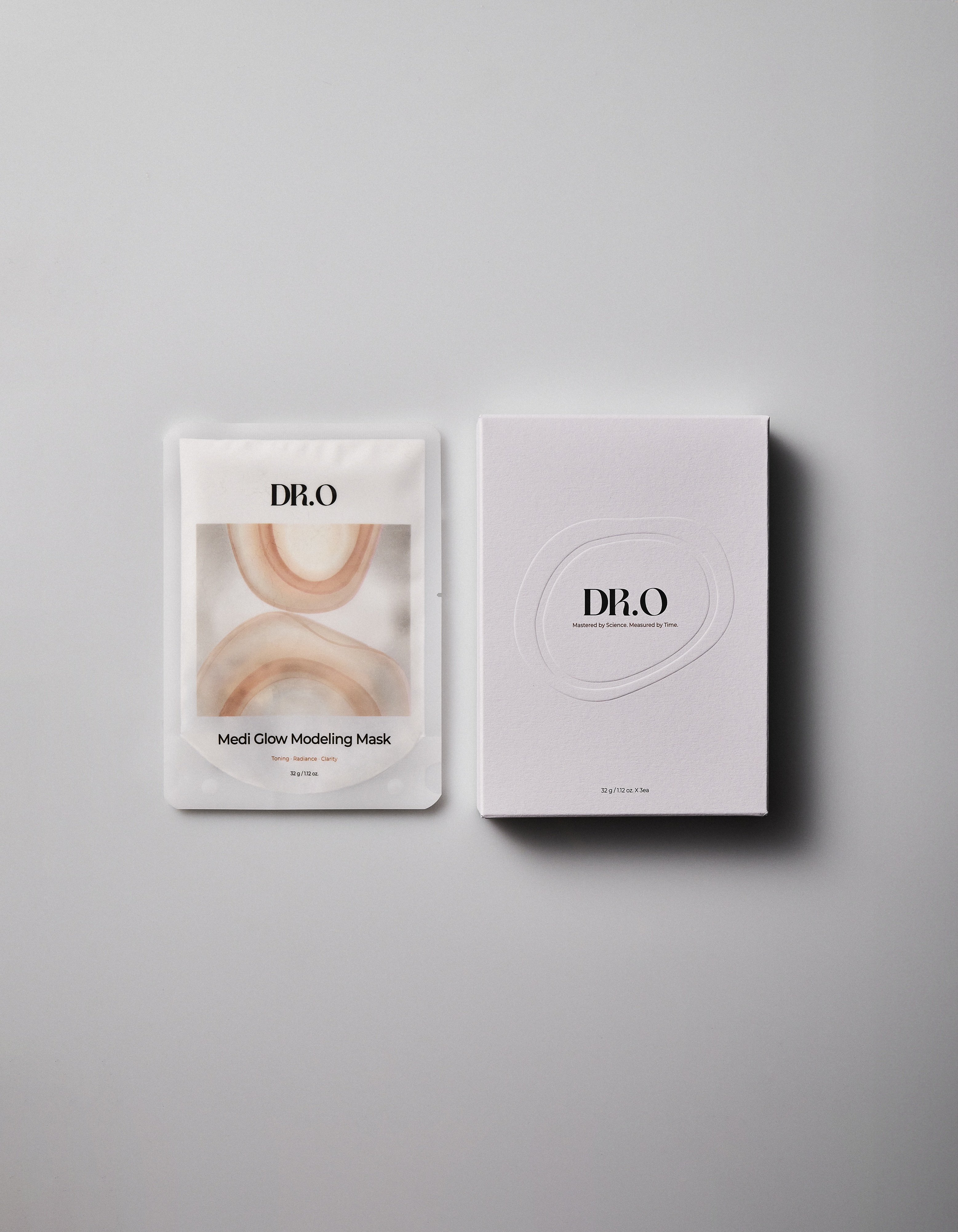 DR.O_MediglowModelingMask1
